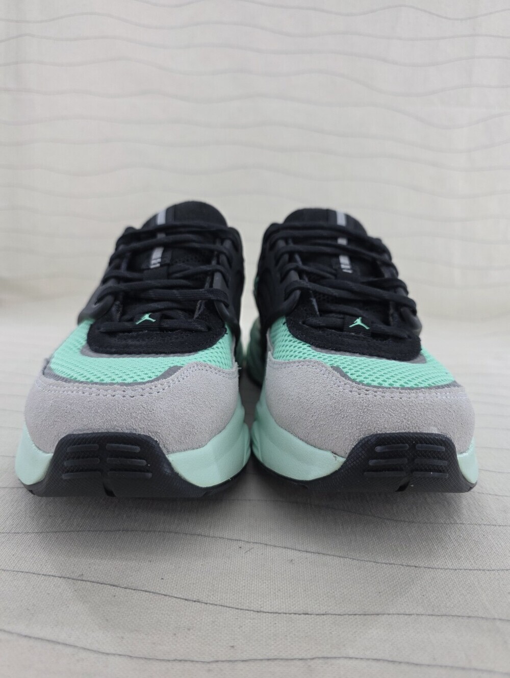 Nike Youth Jordan Trunner O/S GS Black Grey Mint Green Shoes II6531-004 Size 5 - Picture 4 of 10